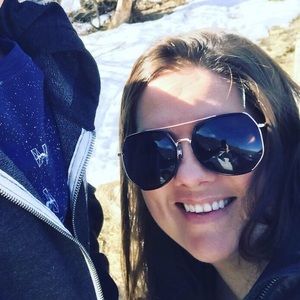 Meet your Posher, Candice